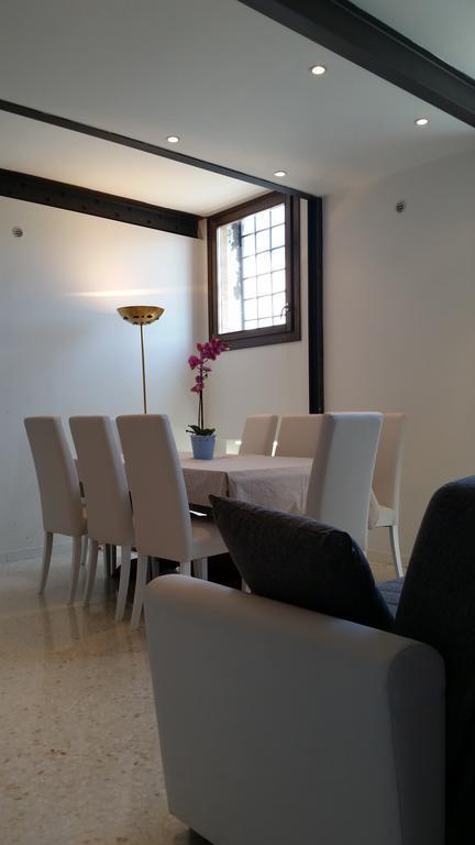 Elisabeth Waterfront Apartment Venezia Esterno foto
